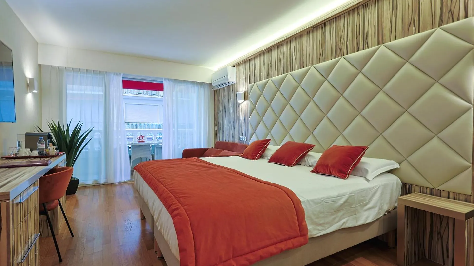 Hotel Le Fouquet's Cannes 4*,  France